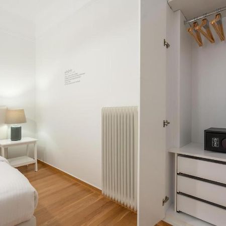 Vibrant Urban Getaway: Modern 1-Bedroom Near Bars, Parks, And Metro Athens Ngoại thất bức ảnh