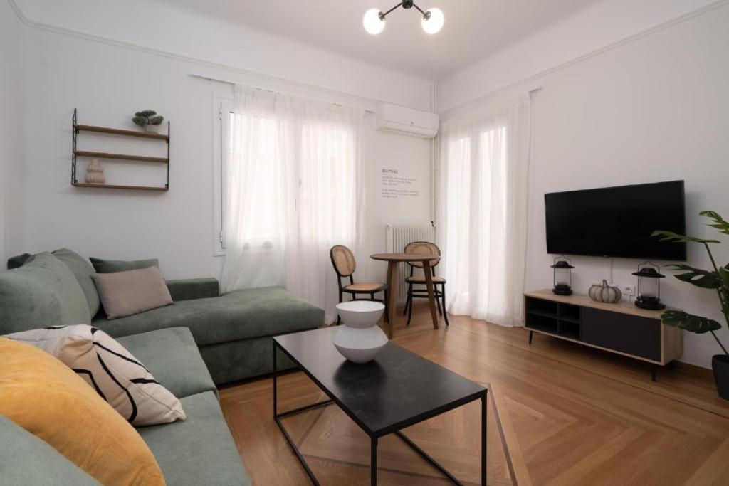 Vibrant Urban Getaway: Modern 1-Bedroom Near Bars, Parks, And Metro Athens Ngoại thất bức ảnh